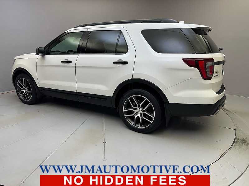 Used 2017 Ford Explorer Sport w/ Equipment Group 401A AWD/4WD image 3