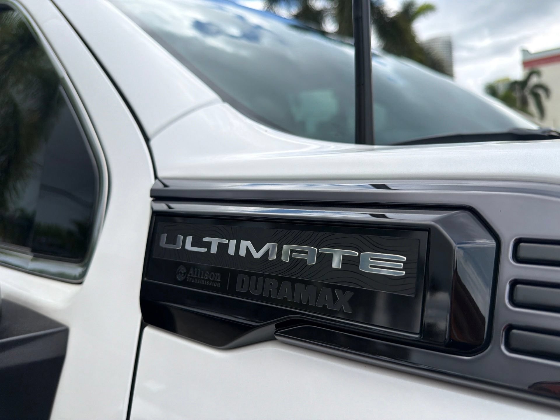 Used 2024 GMC Sierra 2500 Denali Ultimate AWD/4WD image 8