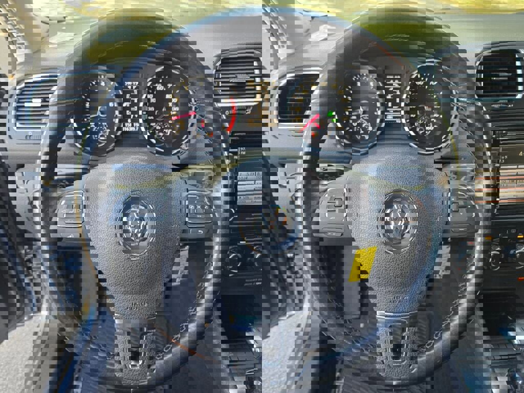 Used 2011 Volkswagen Jetta SE w/ Wheel & Sunroof Pkg image 25