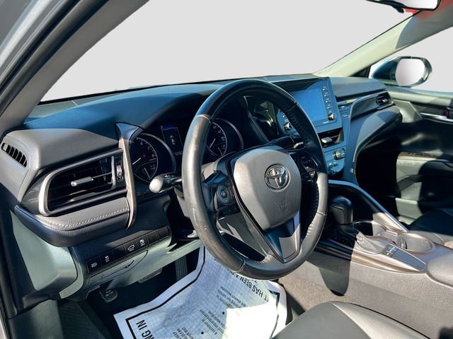 Used 2022 Toyota Camry SE image 9