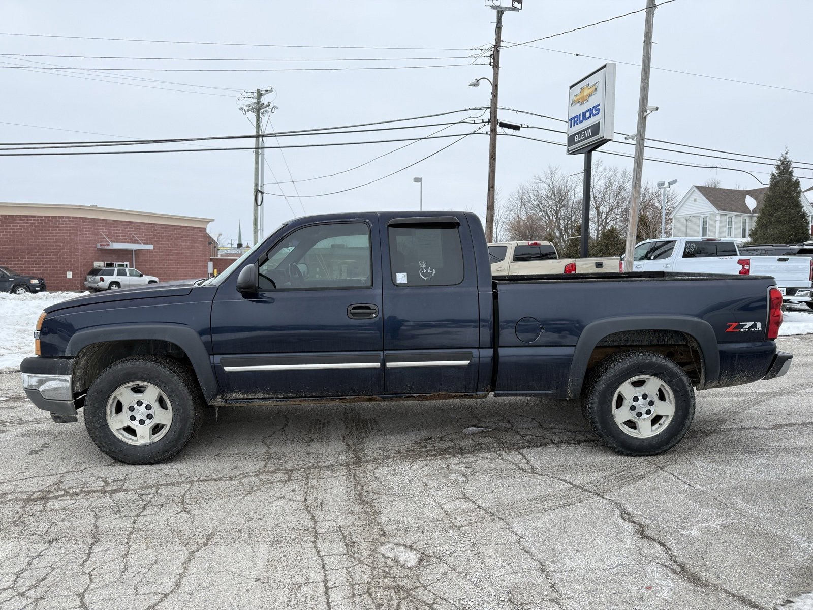 Used 2005 Chevrolet Silverado 1500 Z71 w/ Light Duty Power Package image 3