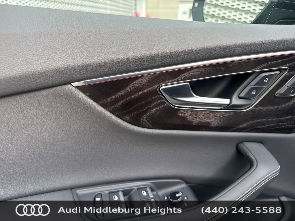 Used 2023 Audi Q8 Premium Plus w/ Premium Plus Package image 11
