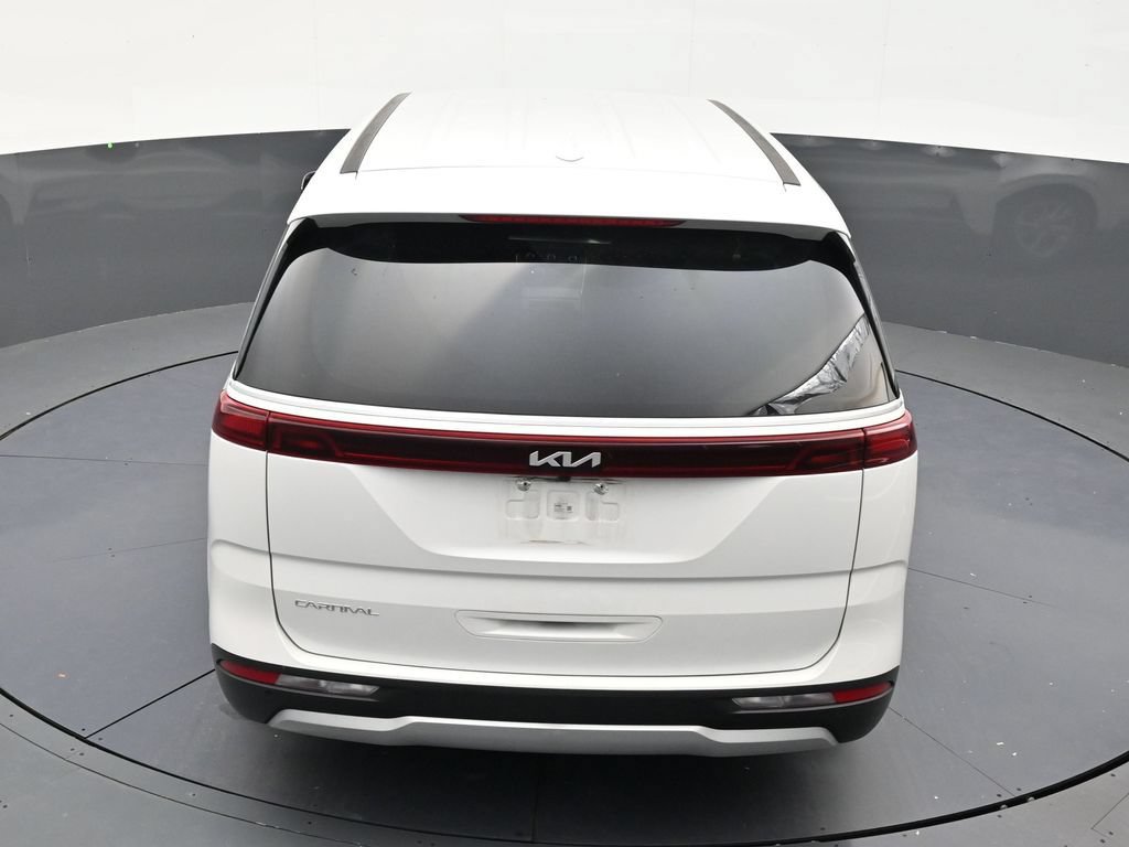 Used 2024 Kia Carnival LX FWD image 15