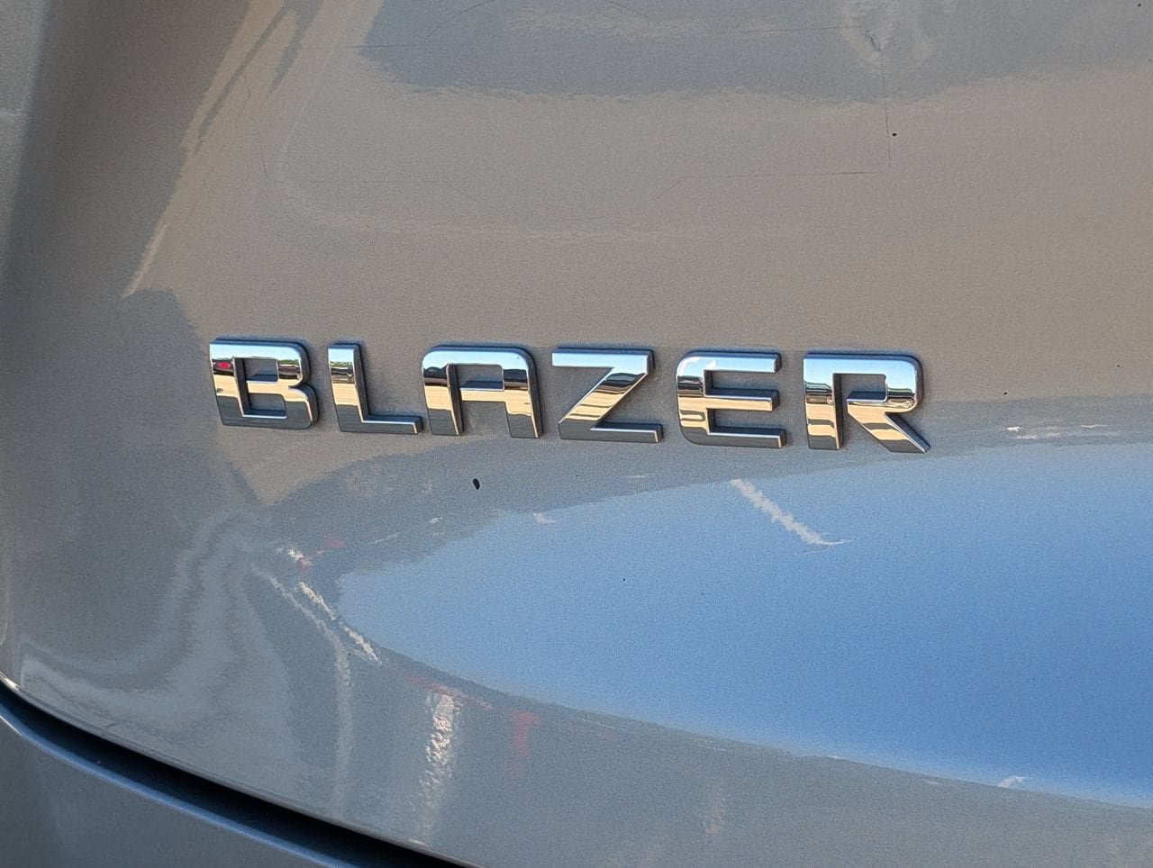 Used 2024 Chevrolet Blazer LT w/ Driver Confidence Package FWD image 8
