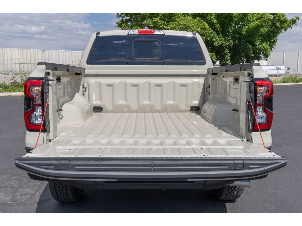 New 2025 Ford Ranger Lariat w/ FX4 Off-Road Package image 14