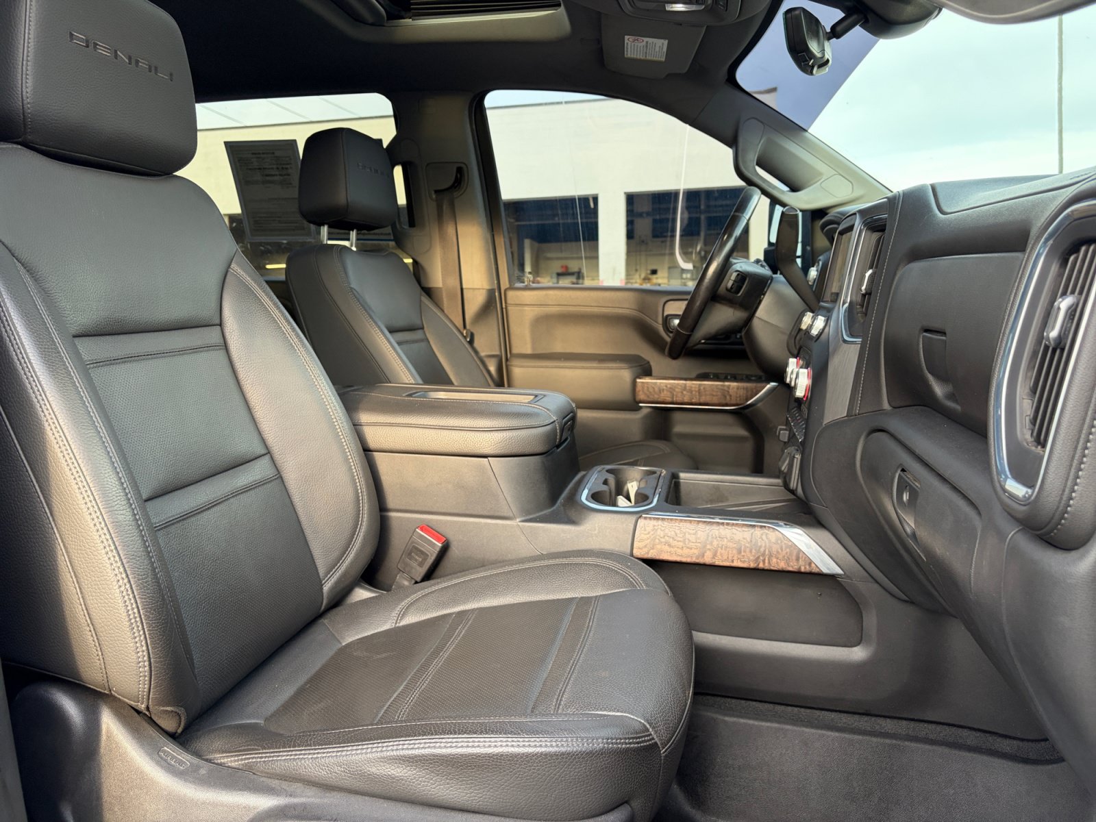Used 2021 GMC Sierra 2500 Denali w/ Denali Ultimate Package AWD/4WD image 27