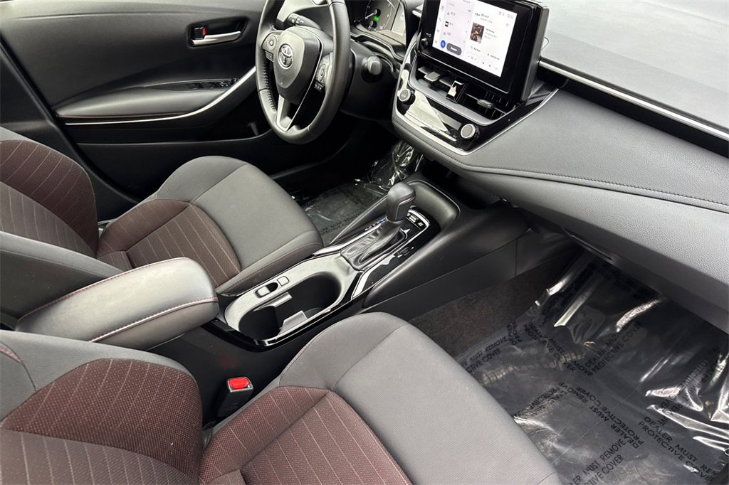 Used 2024 Toyota Corolla SE image 17