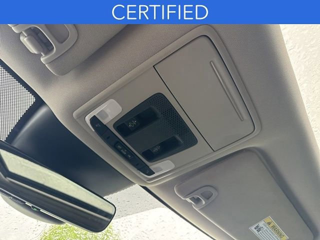 Used 2023 Honda Pilot Elite image 25