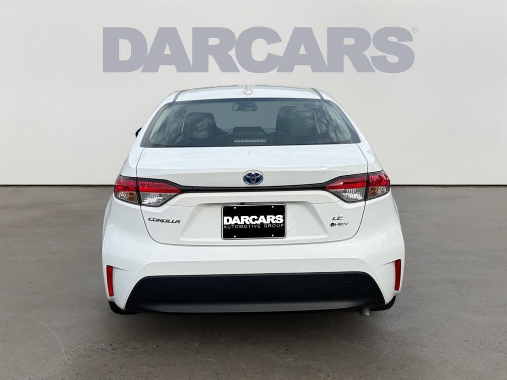 Used 2025 Toyota Corolla LE FWD image 6