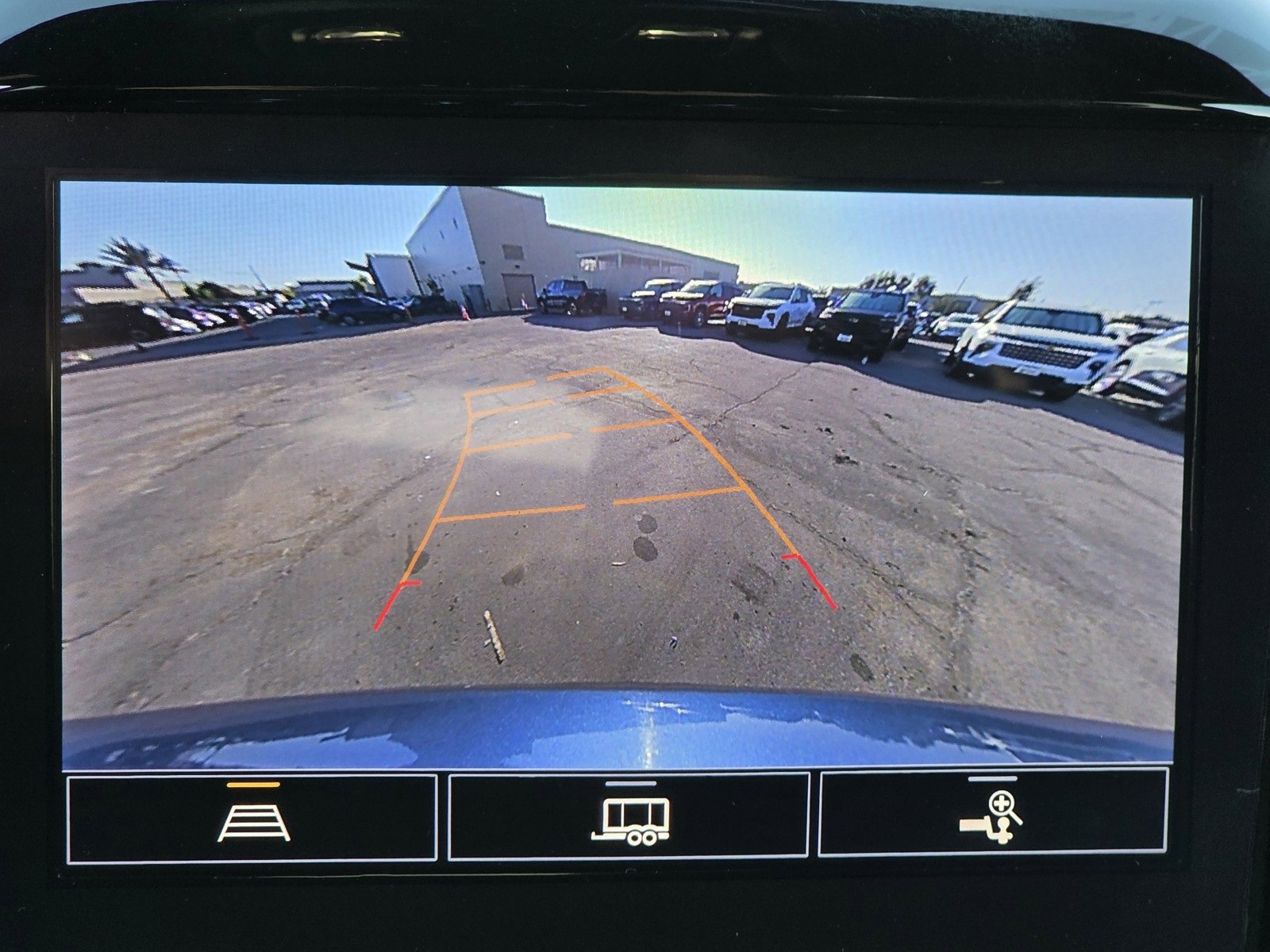 Used 2023 Chevrolet Traverse LT image 26