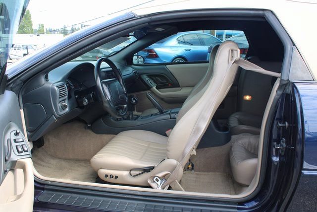 Used 1998 Chevrolet Camaro Z28 w/ Sport Appearance Pkg RWD image 17
