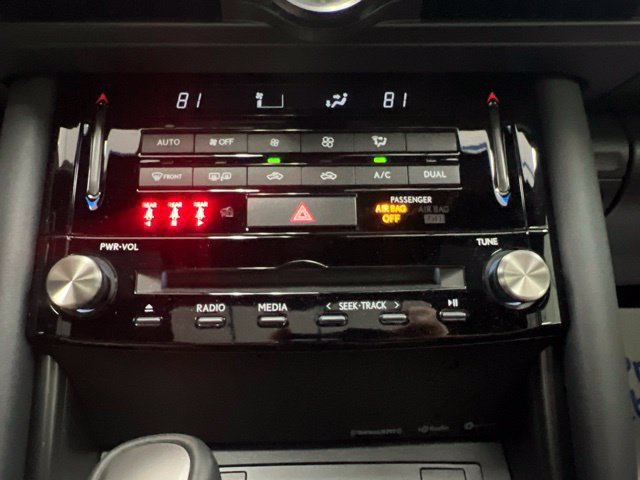 Used 2025 Lexus IS 350 F Sport RWD image 29