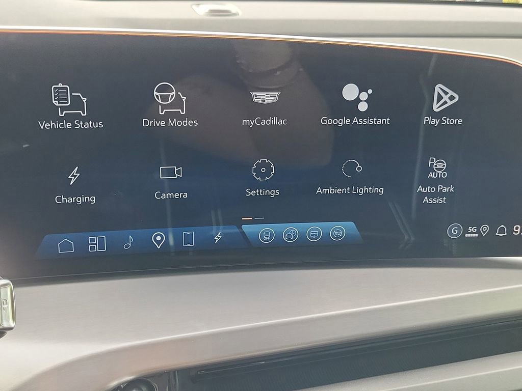 New 2026 Cadillac Vistiq Platinum AWD/4WD image 16