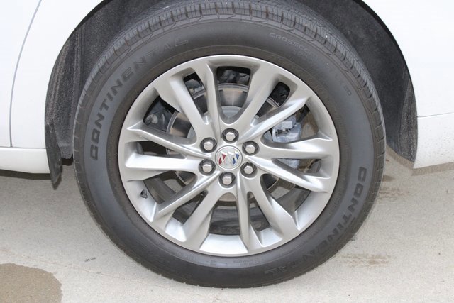 Used 2023 Buick Enclave Avenir w/ Avenir Technology Package image 31