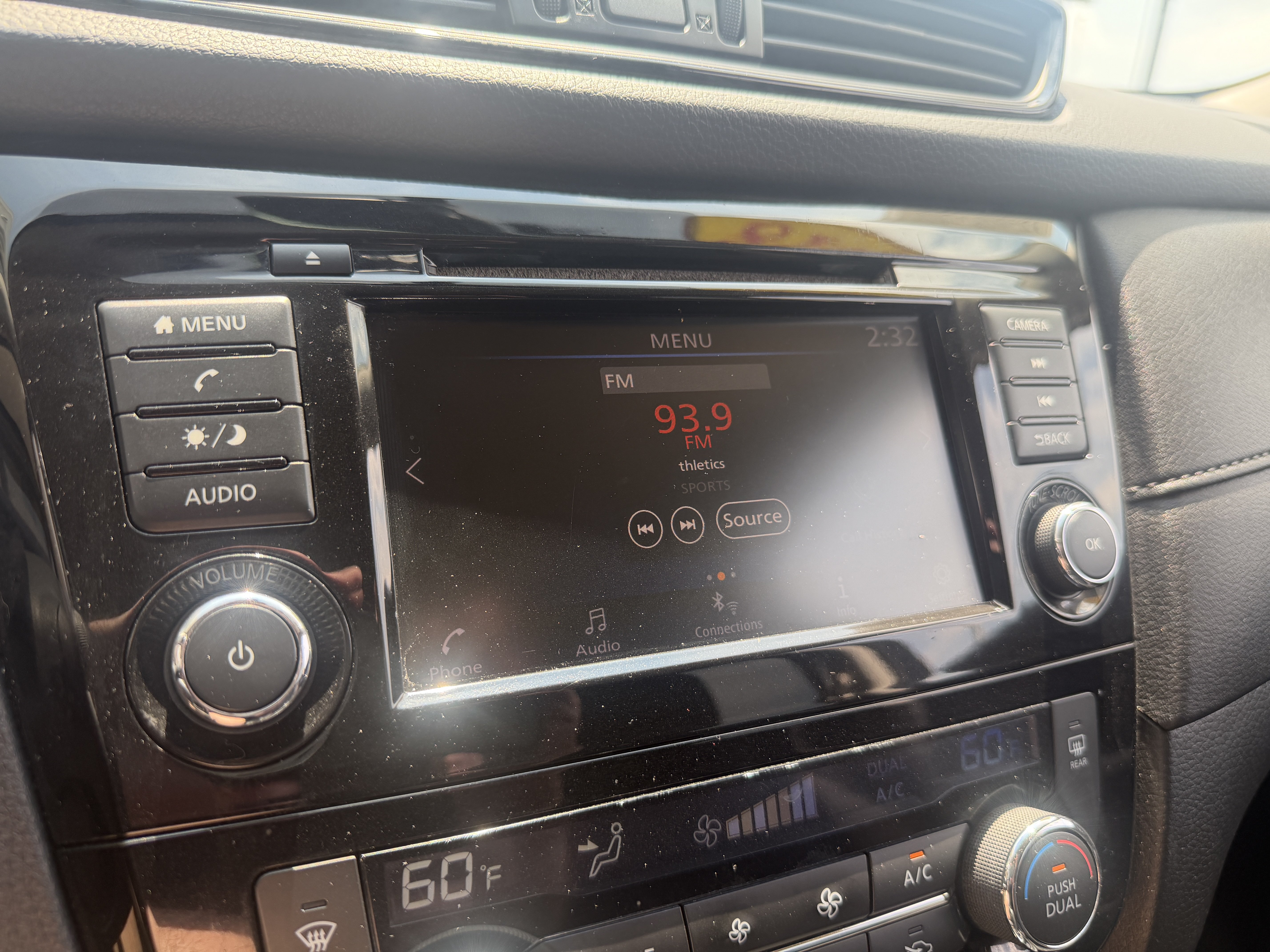 Used 2018 Nissan Rogue SV FWD image 37