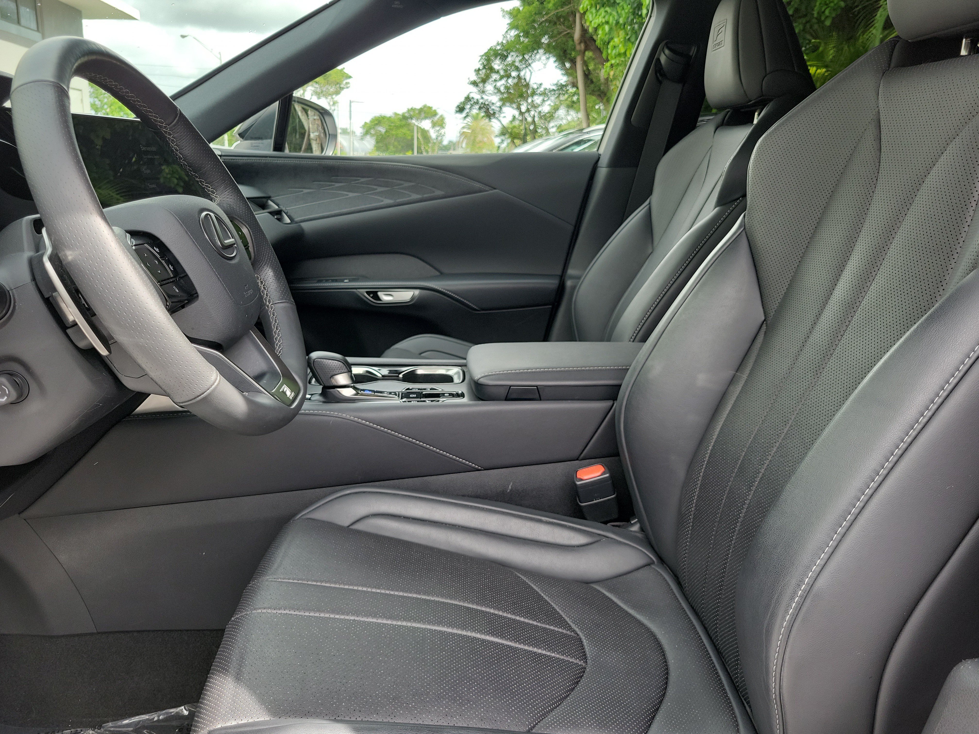 Used 2024 Lexus RX 350 F Sport w/ Convenience Package AWD/4WD image 22