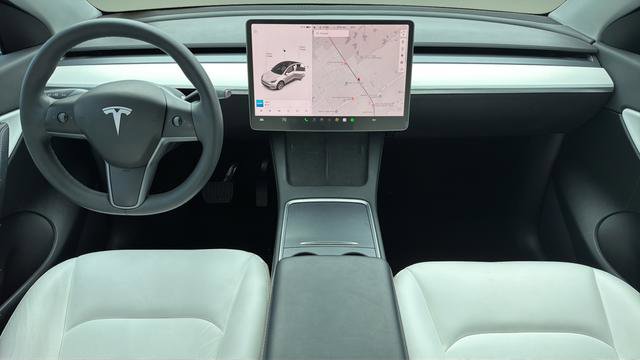 Used 2021 Tesla Model Y Long Range image 7