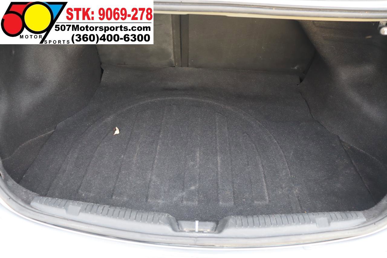 Used 2016 Hyundai Elantra SE image 15