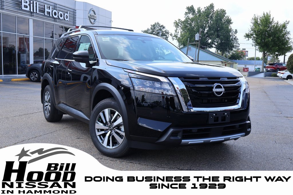 New 2025 Nissan Pathfinder SL