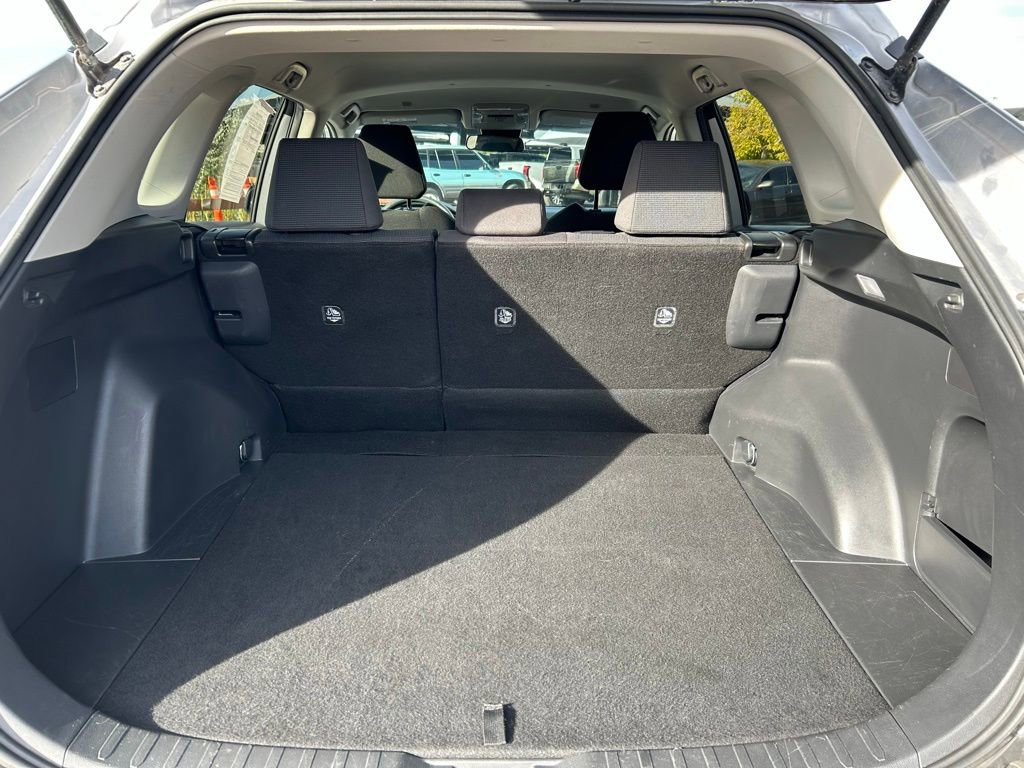 Used 2024 Toyota RAV4 LE image 32