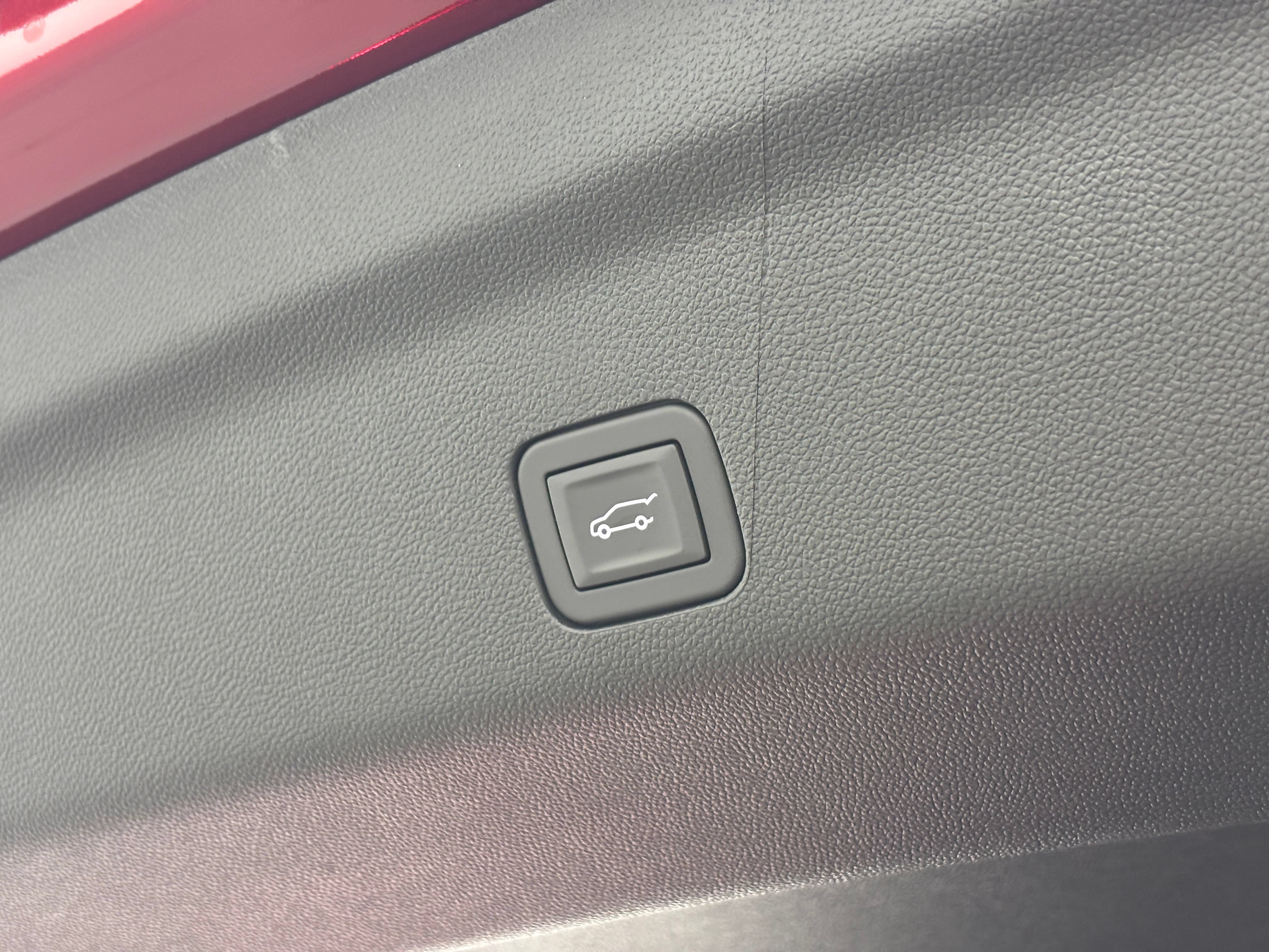 New 2026 GMC Yukon Elevation w/ Elevation Premium Package AWD/4WD image 15