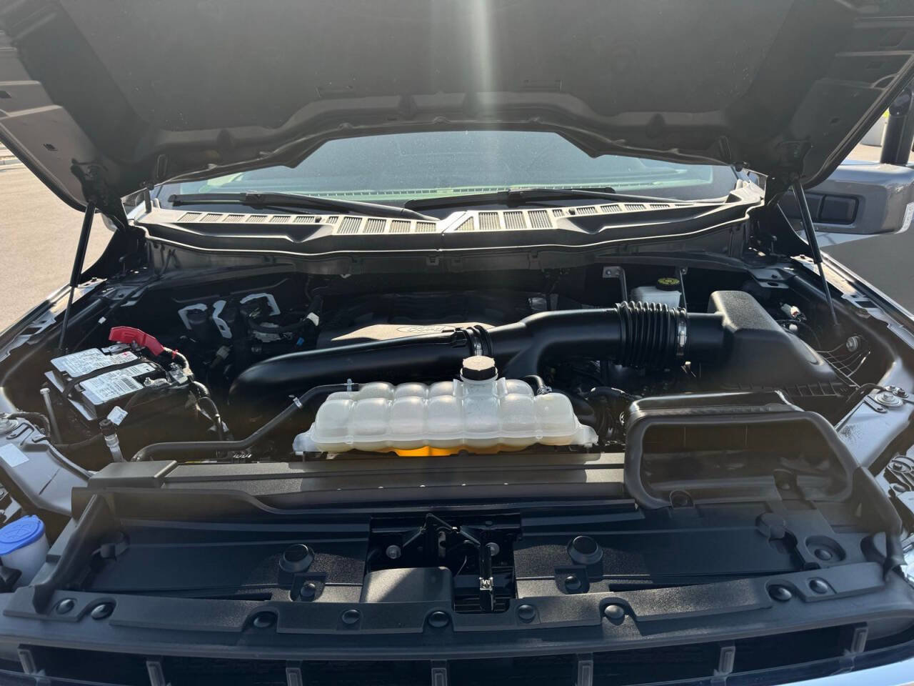 Used 2022 Ford F150 Lariat image 33