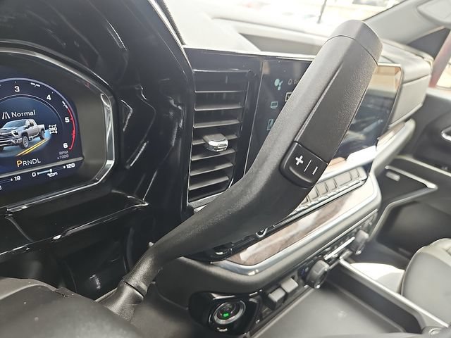 Used 2024 Chevrolet Silverado 2500 LTZ w/ LTZ Convenience Package AWD/4WD image 20