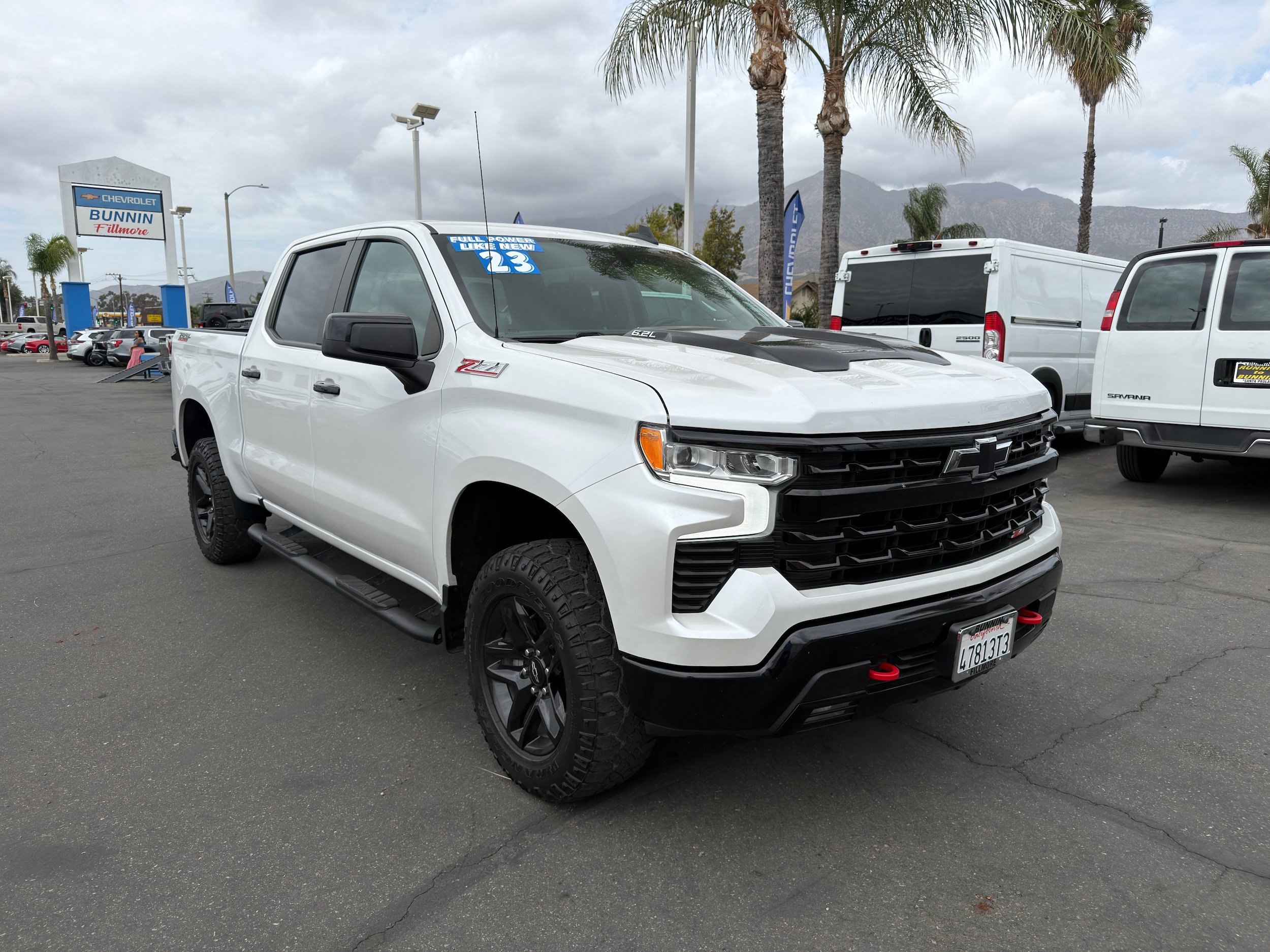 Used 2023 Chevrolet Silverado 1500 LT Trail Boss w/ Protection Package AWD/4WD image 2