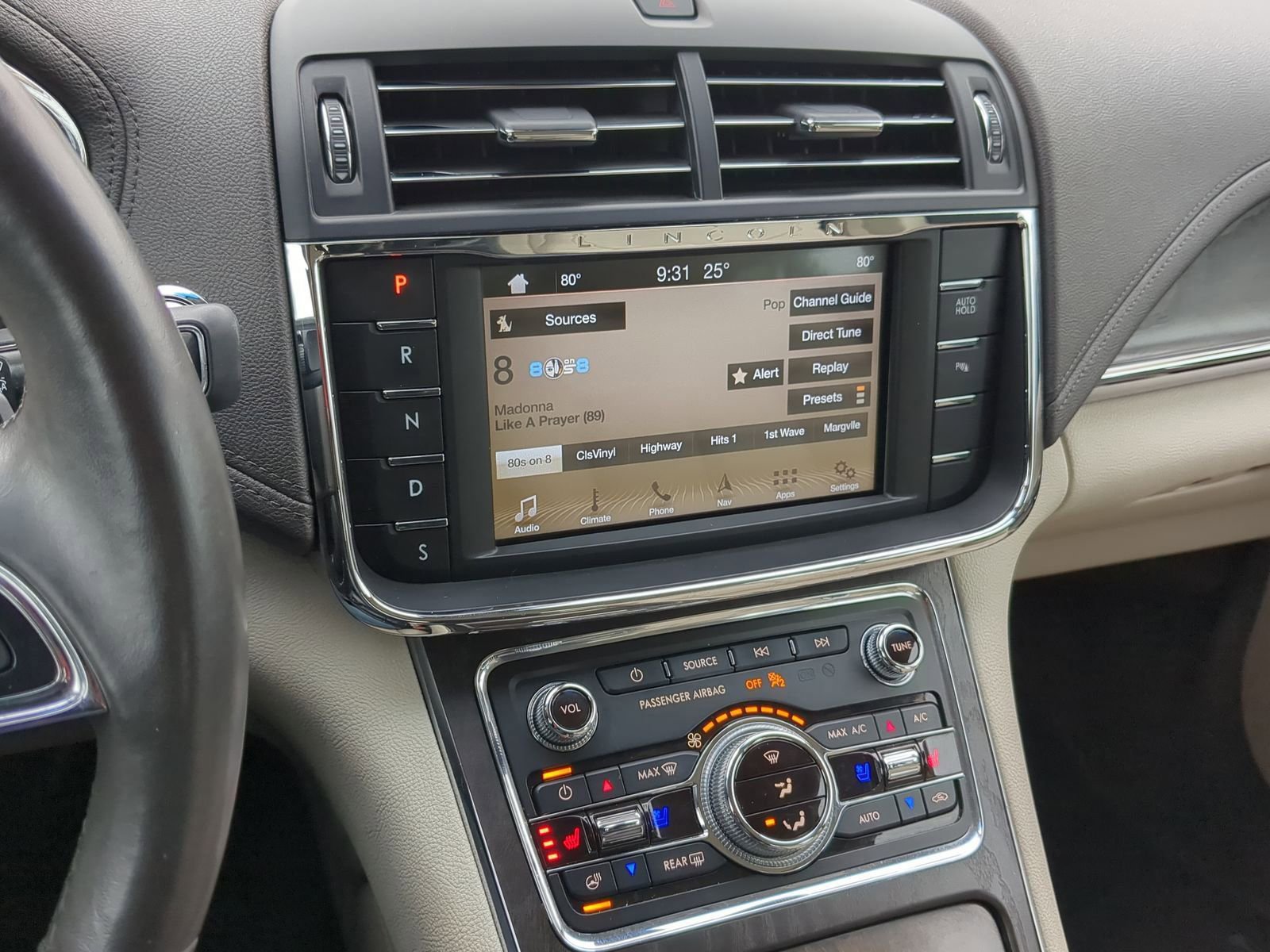 Used 2017 Lincoln Continental Reserve w/ Climate Package image 33