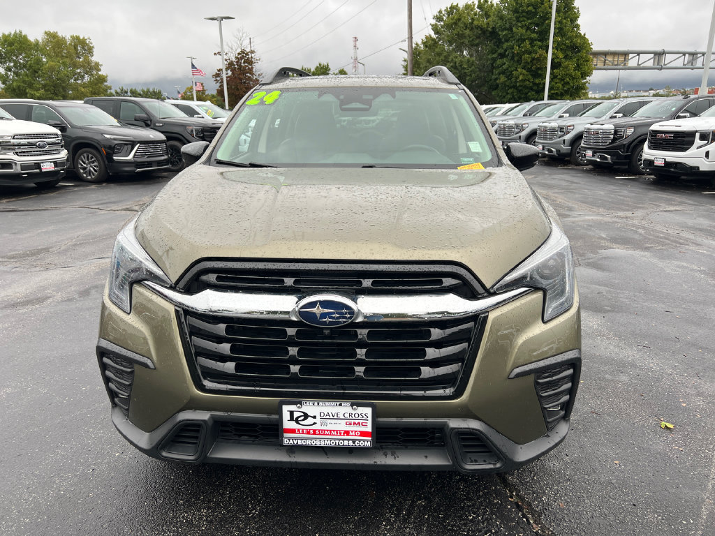 Used 2024 Subaru Ascent Limited w/ Technology Package AWD/4WD image 3