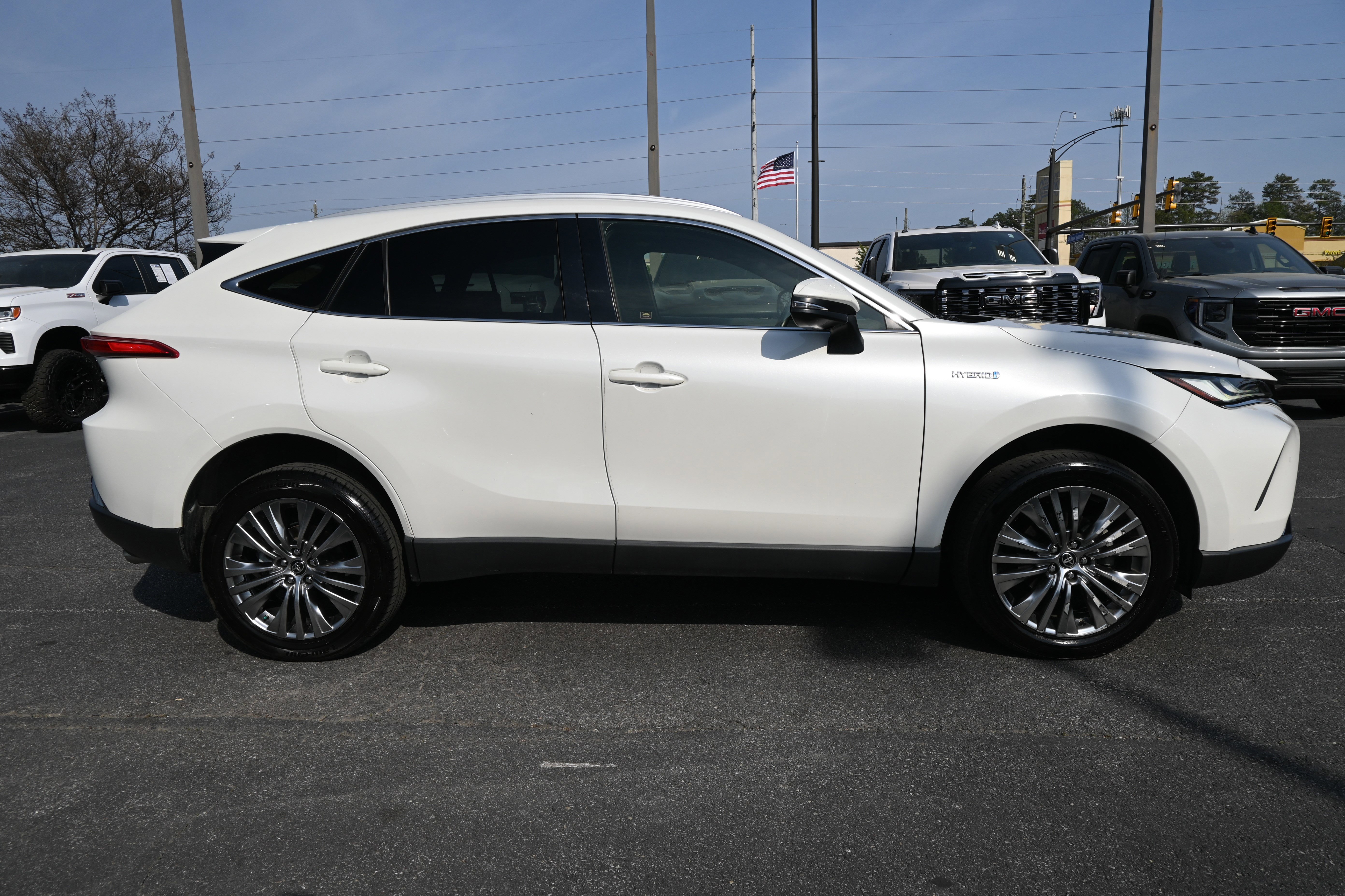 Used 2021 Toyota Venza XLE w/ Softex Package image 11