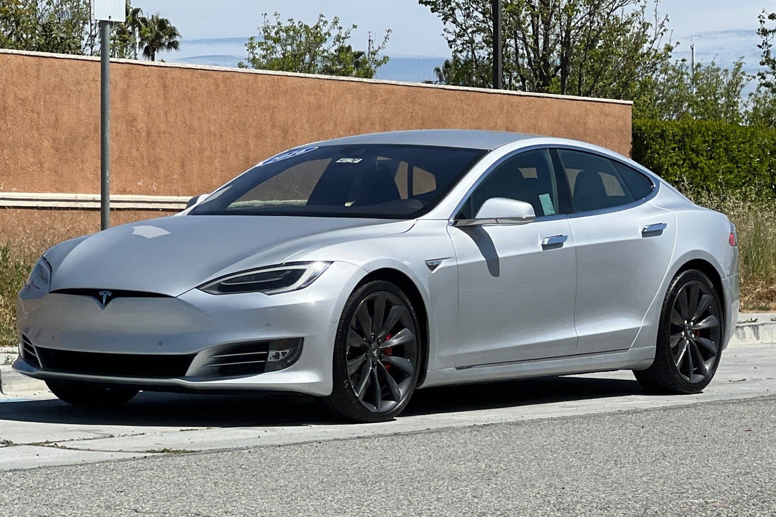 Used 2016 Tesla Model S P90D AWD/4WD image 8
