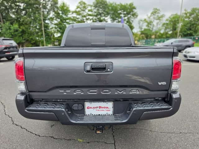 Used 2022 Toyota Tacoma TRD Sport w/ Technology Package AWD/4WD image 6