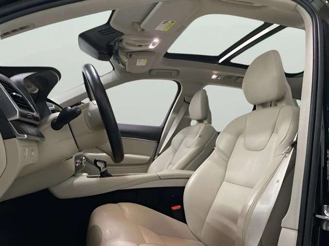 Used 2020 Volvo XC90 T5 Momentum image 50