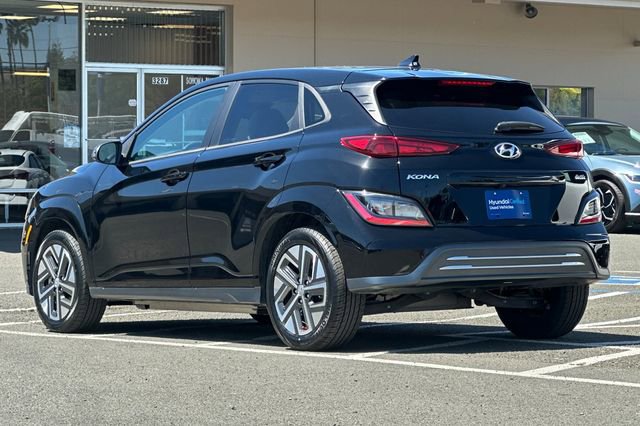 Certified 2023 Hyundai Kona SE FWD image 9