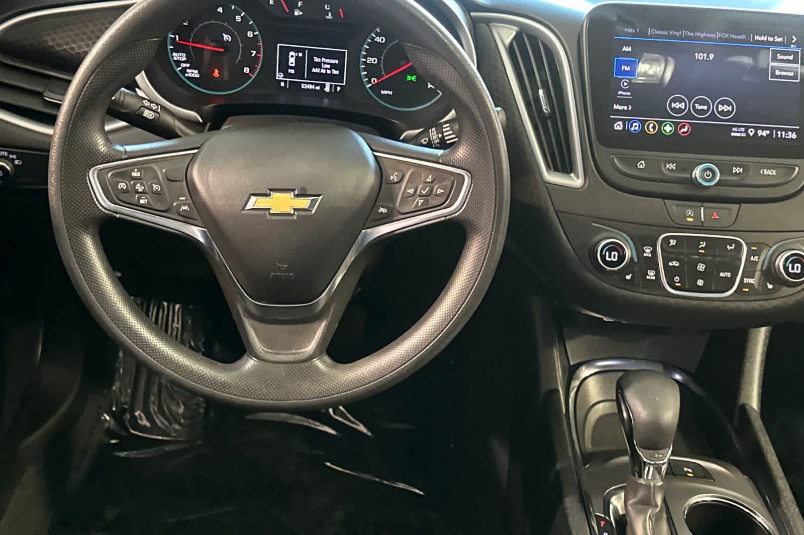 Used 2024 Chevrolet Malibu LT FWD image 16