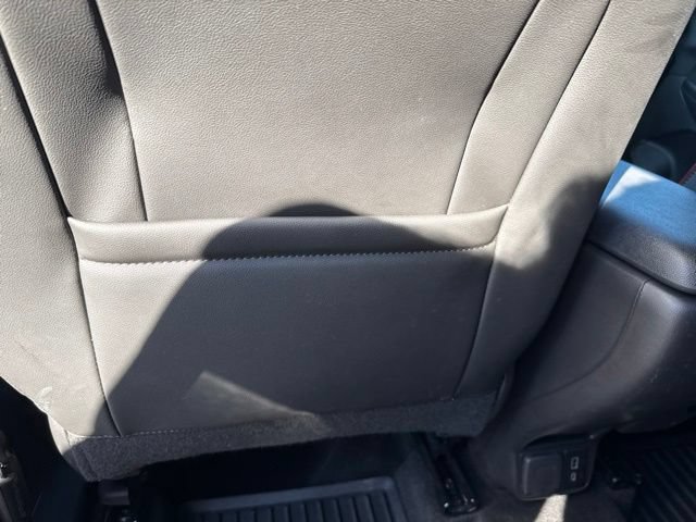 Used 2025 Chevrolet TrailBlazer RS w/ Convenience Package AWD/4WD image 16
