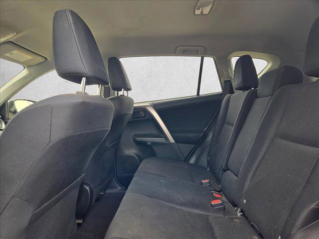 Used 2018 Toyota RAV4 LE image 15
