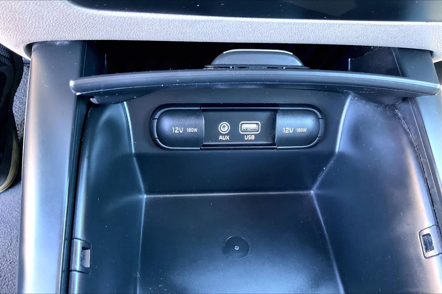 Used 2019 Kia Sorento LX image 33