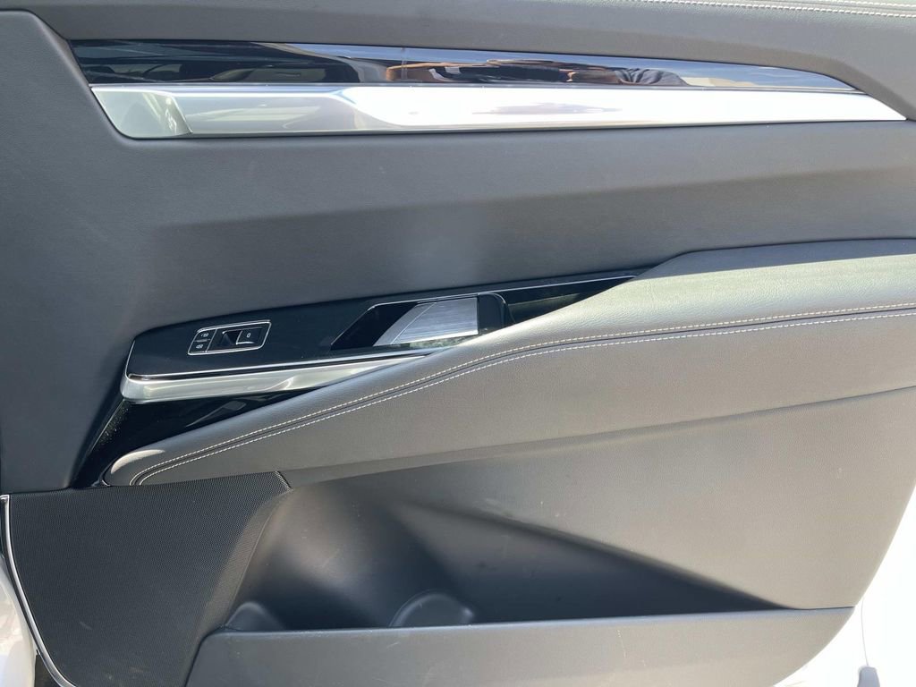 Certified 2025 Cadillac Escalade Sport AWD/4WD image 24