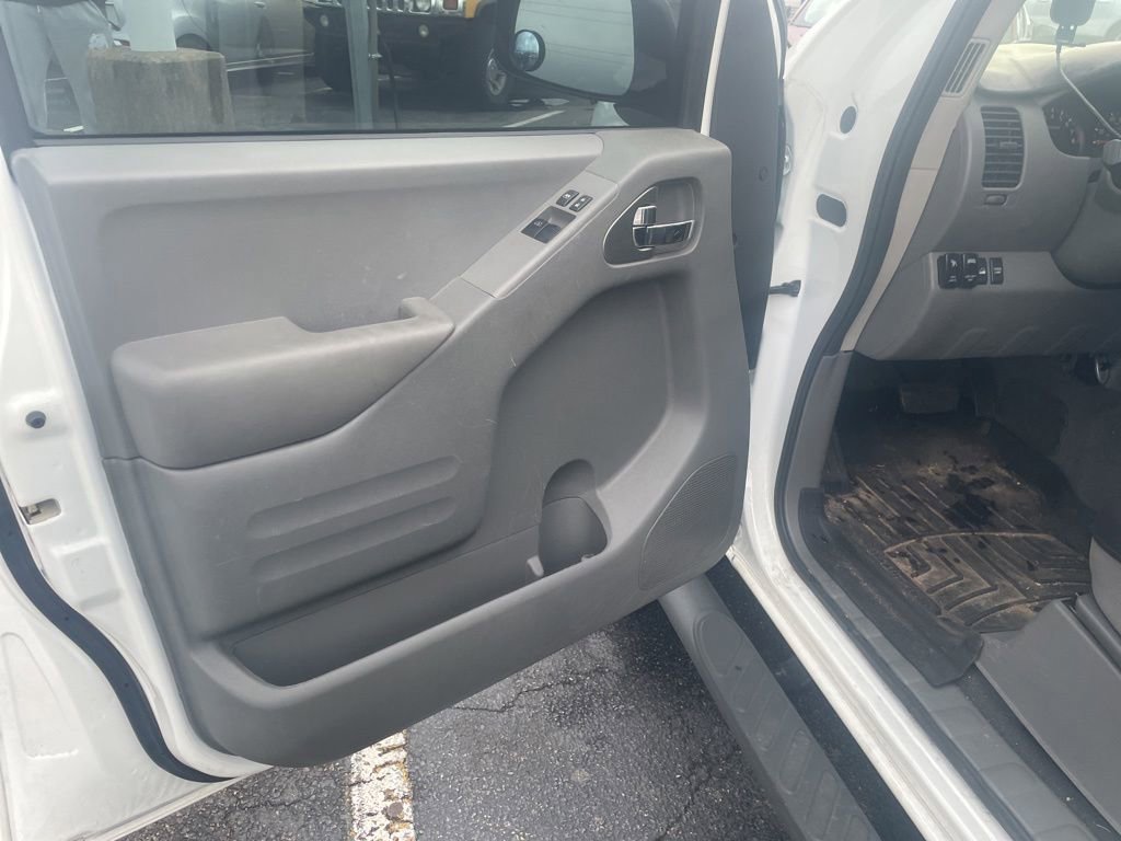 Used 2020 Nissan Frontier S AWD/4WD image 11
