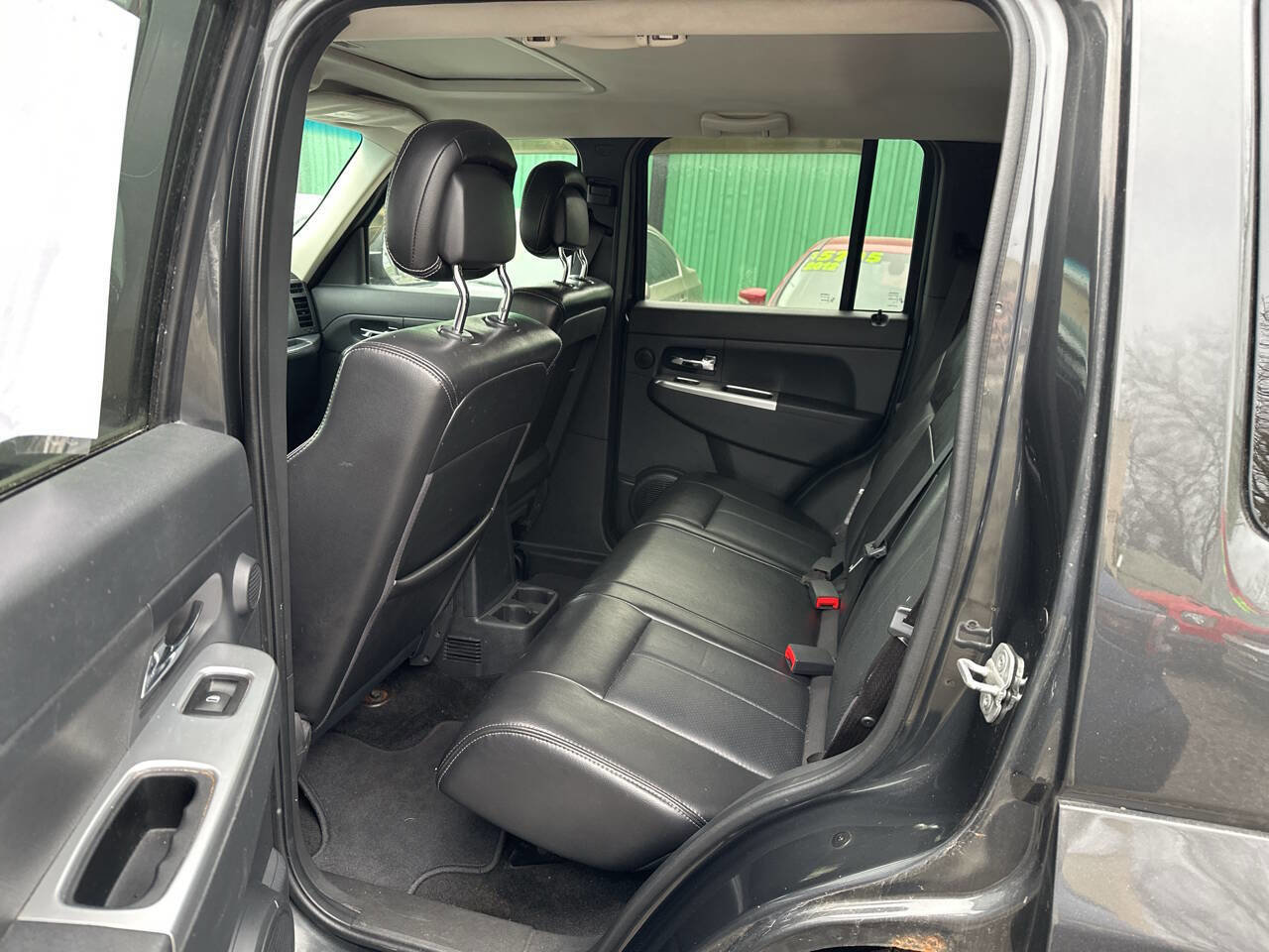 Used 2010 Jeep Liberty Limited w/ Sky's The Limit Group image 5