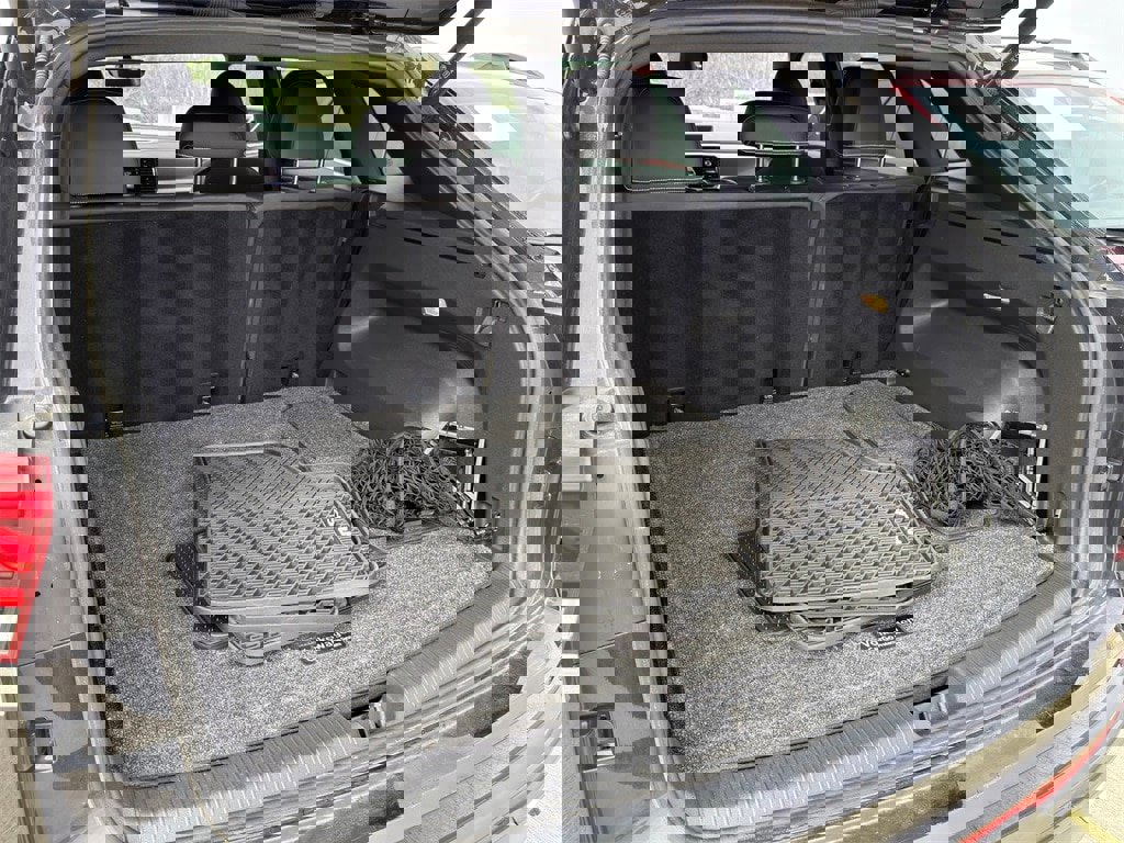 Used 2023 Volkswagen Atlas Cross Sport SE w/ Panoramic Sunroof Package image 33