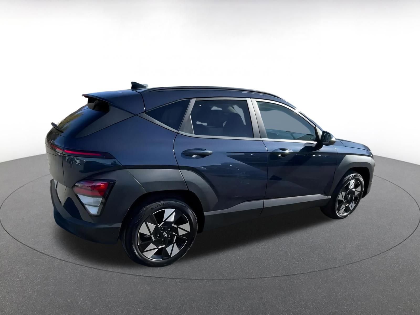 Used 2025 Hyundai Kona SEL image 15