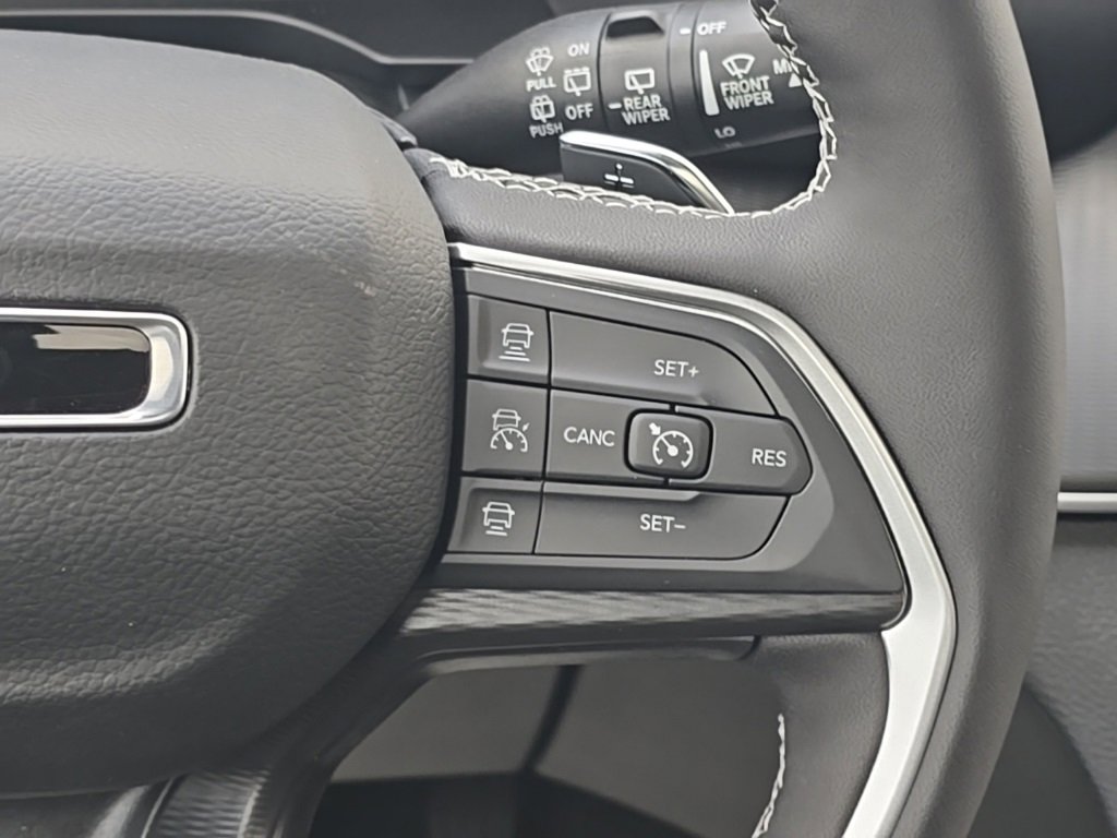 New 2025 Jeep Grand Cherokee L Altitude image 29