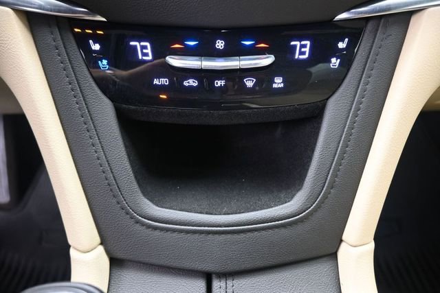 Used 2019 Cadillac XT5 Premium Luxury FWD image 6
