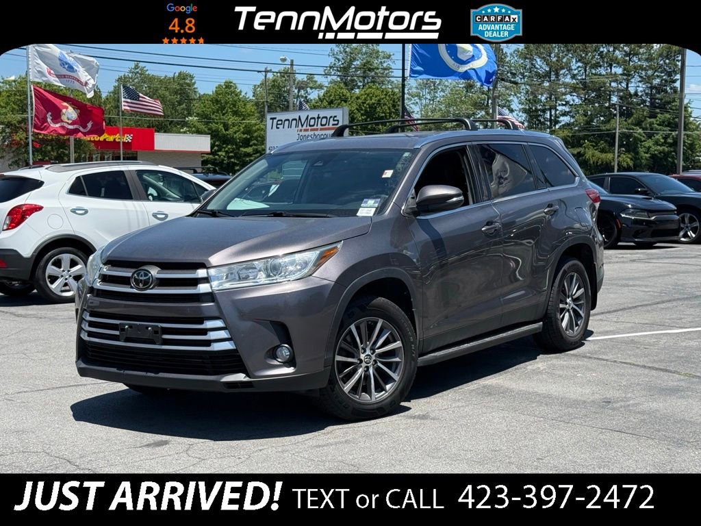 Used 2019 Toyota Highlander XLE AWD/4WD image 1