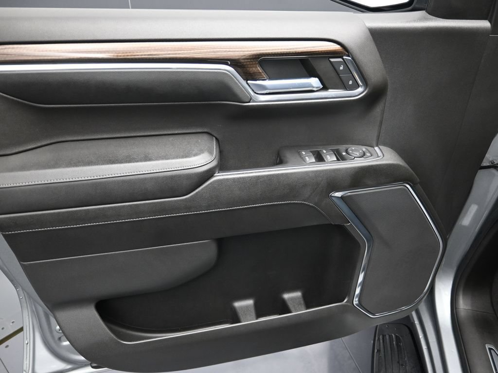 Used 2023 Chevrolet Silverado 1500 RST RWD image 10