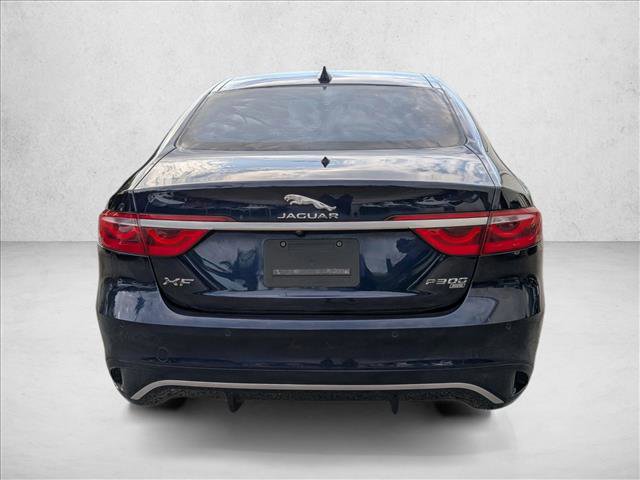 Used 2022 Jaguar XF R-Dynamic SE image 7