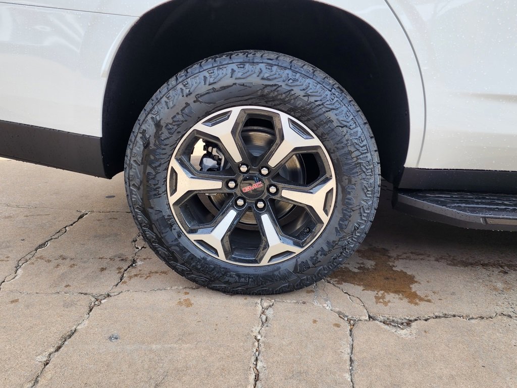 New 2026 GMC Yukon AT4 image 58